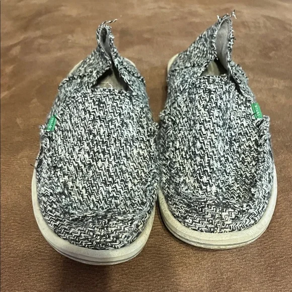 Sanuk Gray & White Knit Slip-On Shoes - Picture 2 of 4